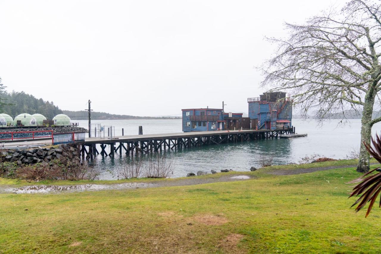 Lunar Cove Inn Charters And Tours Tofino Eksteriør billede