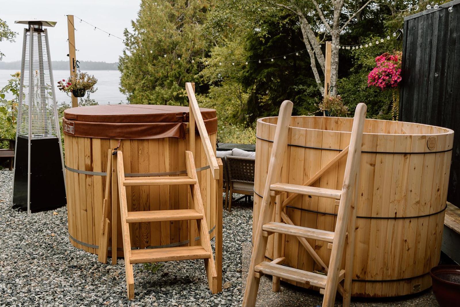Lunar Cove Inn Charters And Tours Tofino Eksteriør billede